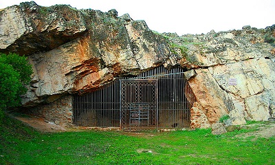 Cueva de Maltravieso (Mario Modesto-Wikimedia Commons).JPG