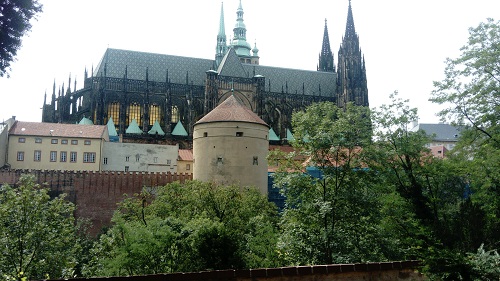 castillo_praga_alvaro_anula