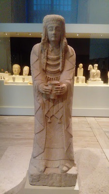 dama_oferente_cerro_santos