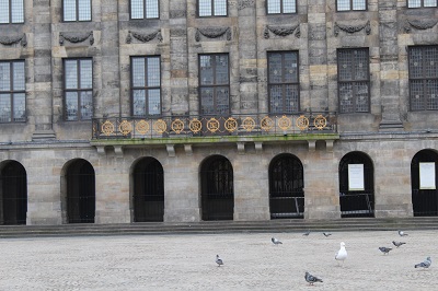 balcón-plaza-dam-luis-bonaparte-alvaro-anula